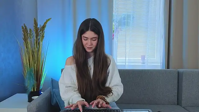 Snapshot of SunnyBloss chatting on 03.26.26 SunnyBloss online show from 03.26.26