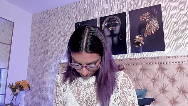 ValeAlvarez  online show from 04.10.26
