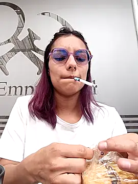 ValeAlvarez  online show from 04.17.26
