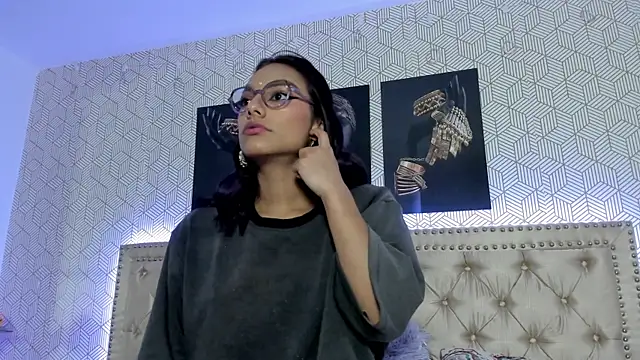 ValeAlvarez  online show from 05.14.26