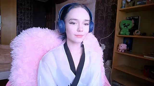 baby onface online show from 05.10.26