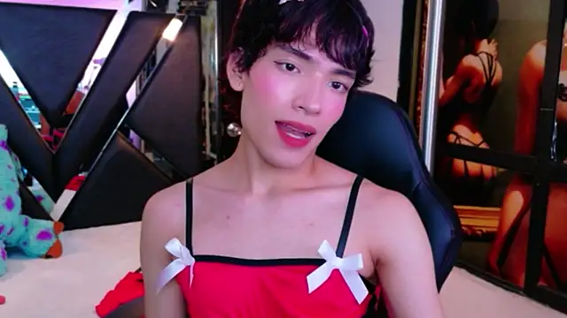 IsaacNovaa online show from 05.03.26