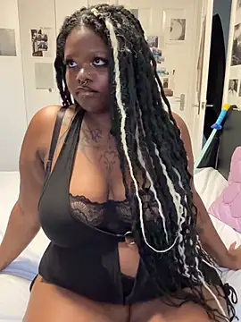 Nyla xox online show from 06.14.26