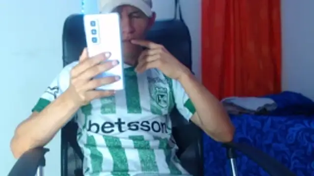 Snapshot of alejandro_stone12 chatting on 03.25.26 alejandro stone12 online show from 03.25.26