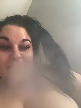 Snapshot of Szandra26 chatting on 03.26.26 Szandra26 online show from 03.26.26