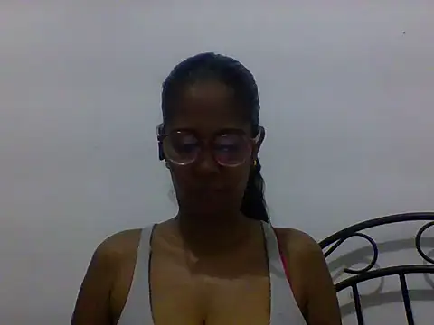 Snapshot of Karen_La_Flaca chatting on 04.05.26 Karen La Flaca online show from 04.05.26