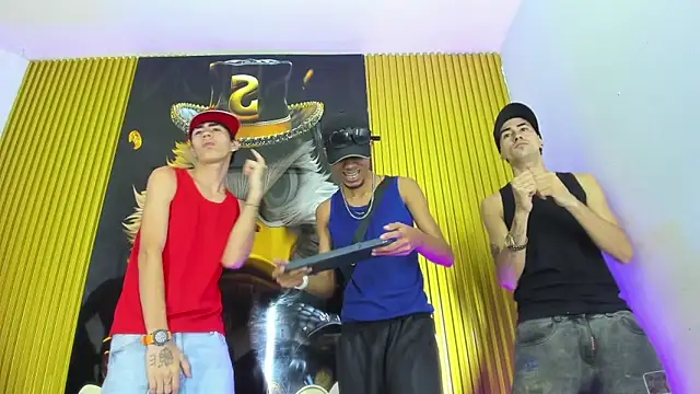 Snapshot of Gang_Members_xxx chatting on 03.25.26 Gang Members xxx online show from 03.25.26