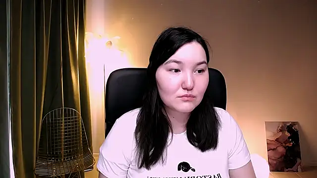 Snapshot of CamilaMartiez chatting on 04.03.26 CamilaMartiez online show from 04.03.26