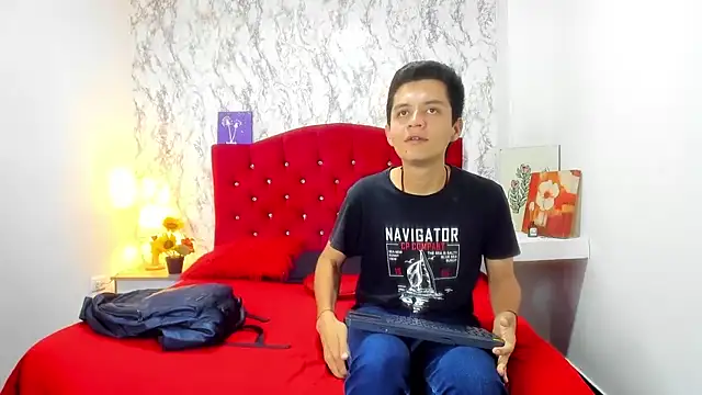 Alejandra and James  online show from 04.08.26