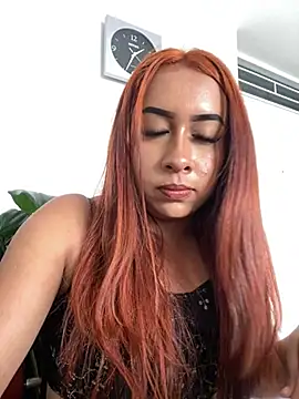 Snapshot of gretchen_1998 chatting on 03.26.26 gretchen 1998 online show from 03.26.26