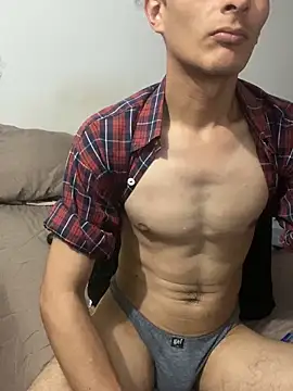 Snapshot of andrew2199 chatting on 03.27.26 andrew2199 online show from 03.27.26