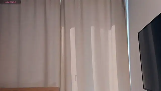 JuliannPaysour online show from 03.30.26
