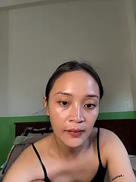 xlamina  online show from 07.04.26