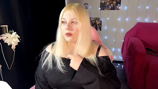 Snapshot of Tina_Evanss chatting on 03.31.26 Tina Evanss online show from 03.31.26