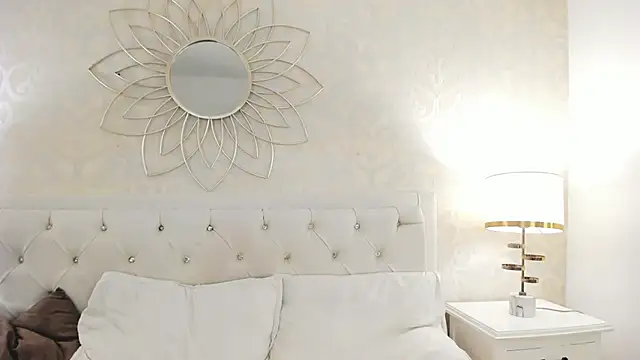 Julietta    online show from 04.29.26
