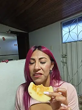 Snapshot of tatianabelli chatting on 07.18.26 tatianabelli online show from 07.18.26