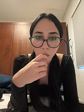 juliacosta online show from 04.04.26