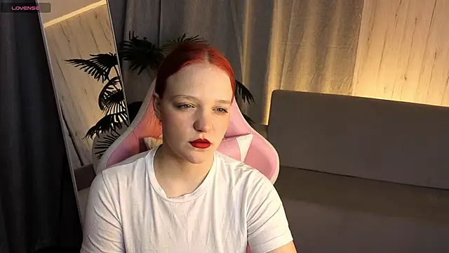 Candy Lirr online show from 05.15.26
