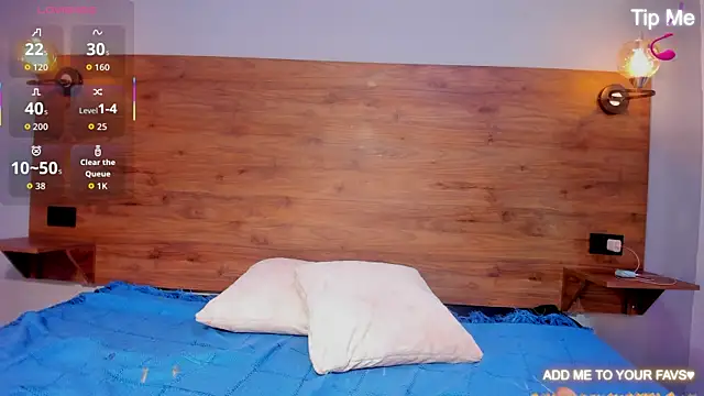 MOONWUW online show from 05.03.26