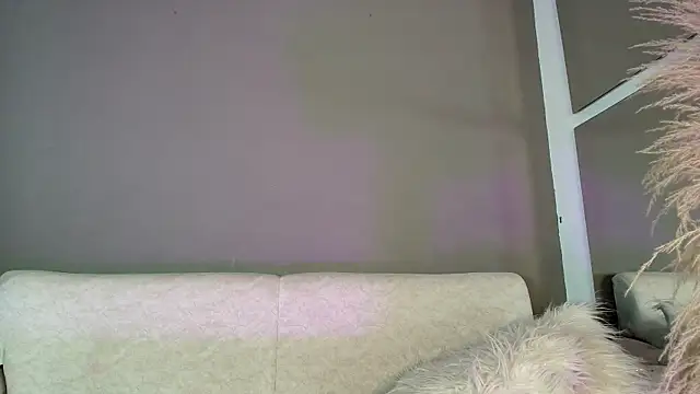 Zoee 8 online show from 06.19.26