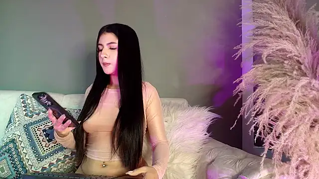 Zoee 8 online show from 07.10.26