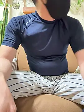 Snapshot of RYUICHI_1919 chatting on 04.12.26 RYUICHI 1919 online show from 04.12.26