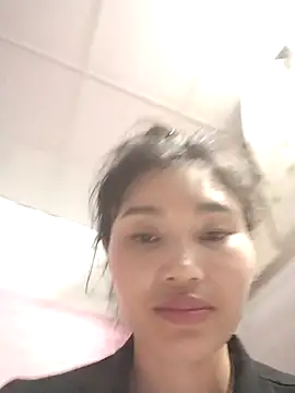Saryloveparadise online show from 04.25.26