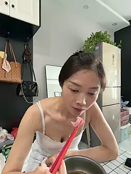 yuanpu0925 online show from 04.03.26