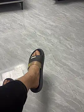 yingzi003 online show from 04.12.26