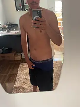 Snapshot of meteus40 chatting on 03.28.26 meteus40 online show from 03.28.26