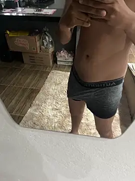 Snapshot of meteus40 chatting on 04.04.26 meteus40 online show from 04.04.26