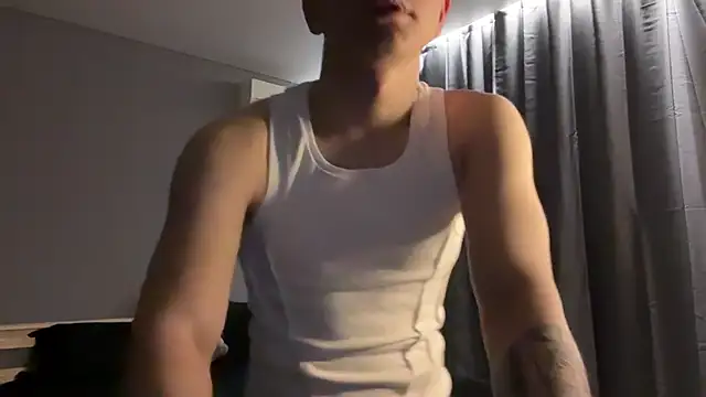 MaxWoolf online show from 04.23.26