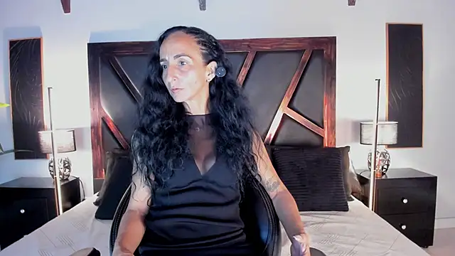 Snapshot of SamanttaLopez chatting on 04.10.26 SamanttaLopez online show from 04.10.26