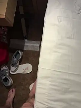 Snapshot of icemanhotwomen chatting on 03.28.26 icemanhotwomen online show from 03.28.26