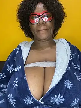 BoobsQueeen online show from 06.09.26