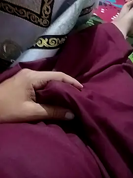 Snapshot of IsmailTrouble chatting on 04.04.26 IsmailTrouble online show from 04.04.26