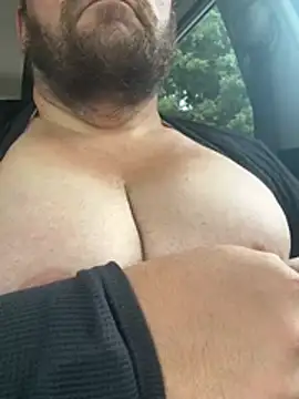 hugemanbreasts online show from 07.10.26