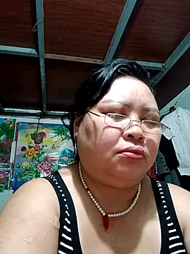 Snapshot of Monglan-c chatting on 06.30.26 Monglan-c online show from 06.30.26