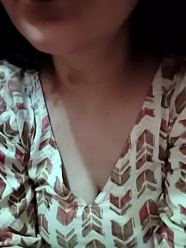 Snapshot of ZOYA_KHAN-123 chatting on 05.02.26 ZOYA KHAN-123 online show from 05.02.26