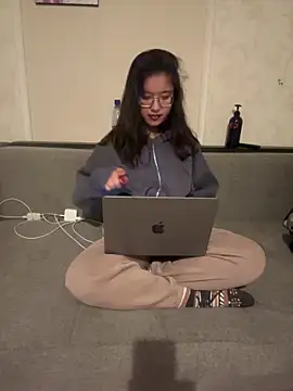 Z Milll online show from 05.11.26