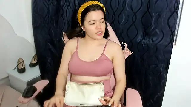 Alexa Missfortune online show from 07.01.26