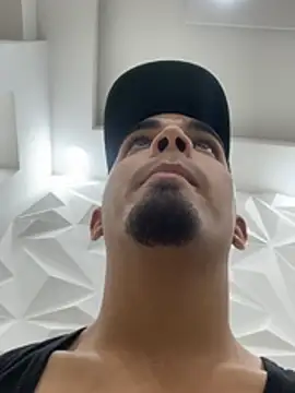 Snapshot of Josehjr chatting on 03.30.26 Josehjr online show from 03.30.26