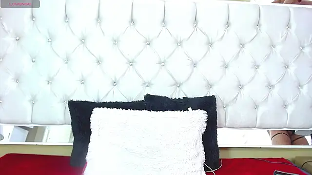 MistressNyx  online show from 06.04.26