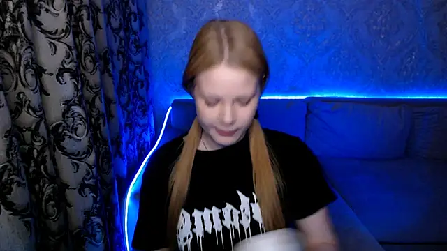 Snapshot of CaseySykes chatting on 06.13.26 CaseySykes online show from 06.13.26