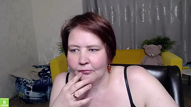 QUEEN02030 online show from 05.08.26