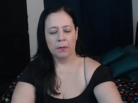 Snapshot of carlareyesk977 chatting on 06.08.26 carlareyesk977 online show from 06.08.26