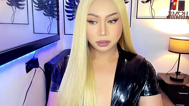  YourBeautifulShemale  online show from 05.19.26