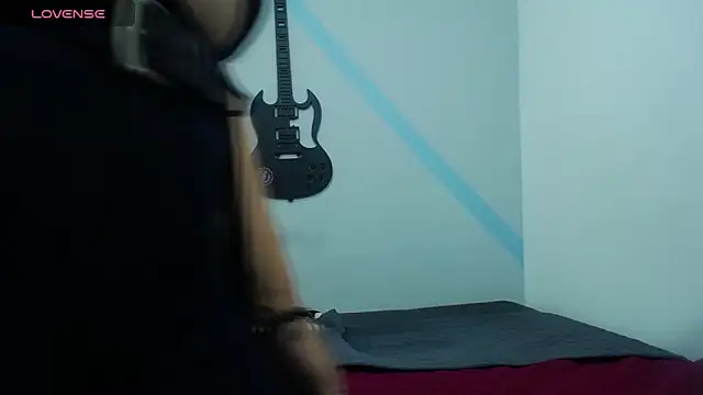 Luna  white online show from 03.31.26