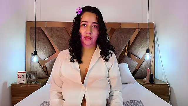 bella swwan  online show from 05.06.26