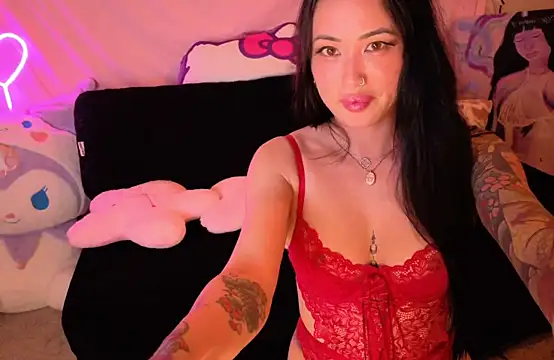 Snapshot of iamivyluv chatting on 04.10.26 iamivyluv online show from 04.10.26